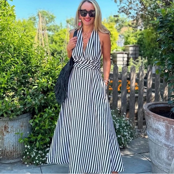 NWT Commense Black and White Halter Striped Maxi Dress - Picture 4 of 4